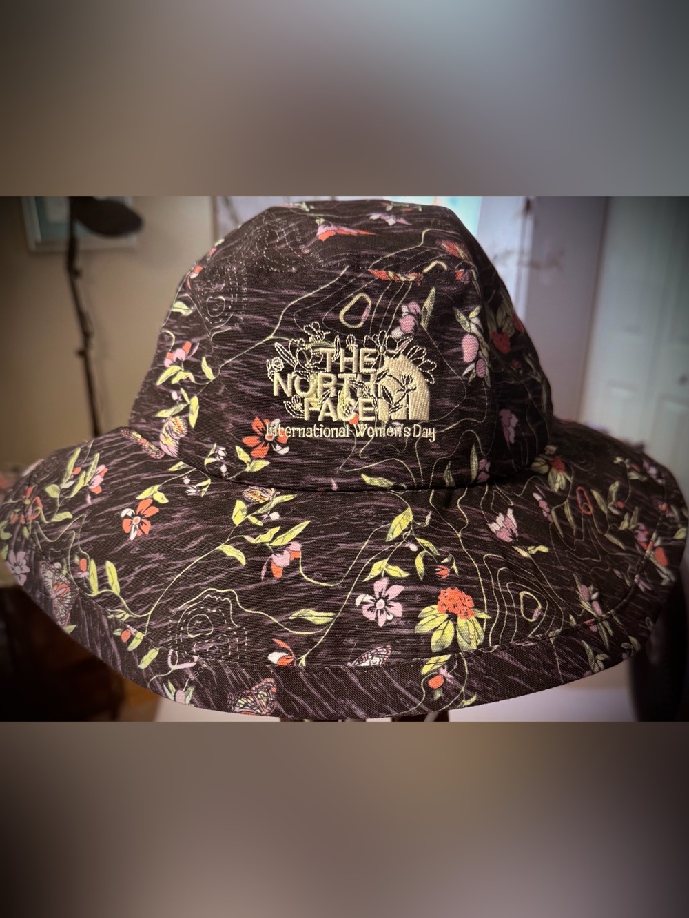 THE NORTH FACE WOMEN'S RECYCLED 66 BRIMMER BUCKET HAT International Women’s Day
